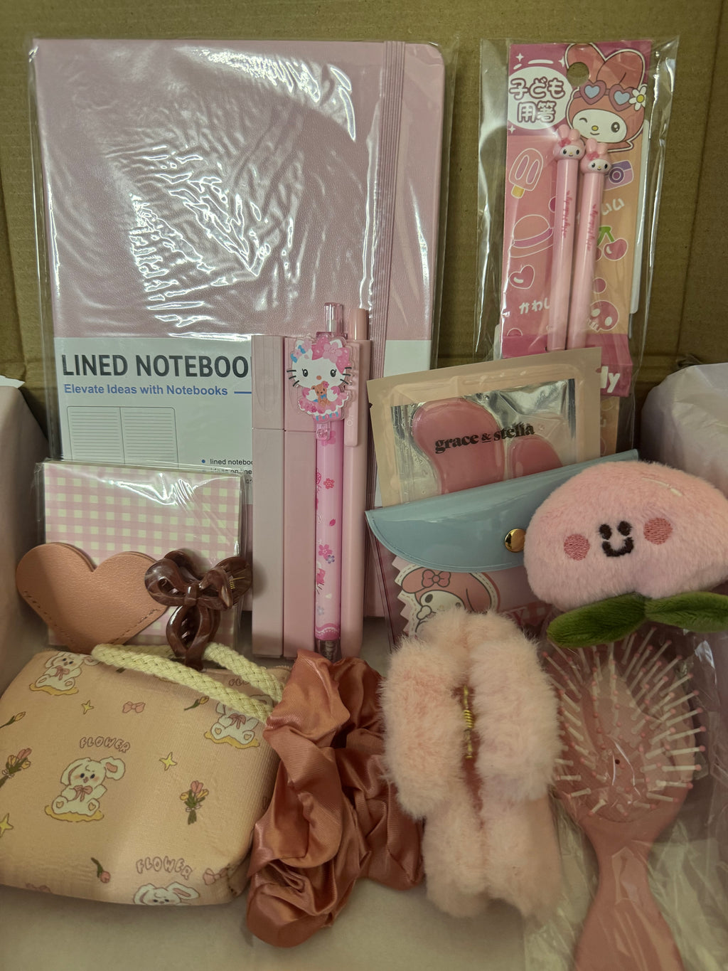 Charming Trinkets Signature Mystery Scoop 💝