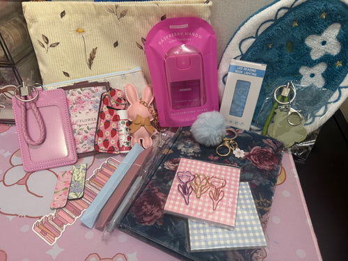 ✨Non-Character Signature Mystery Scoop✨